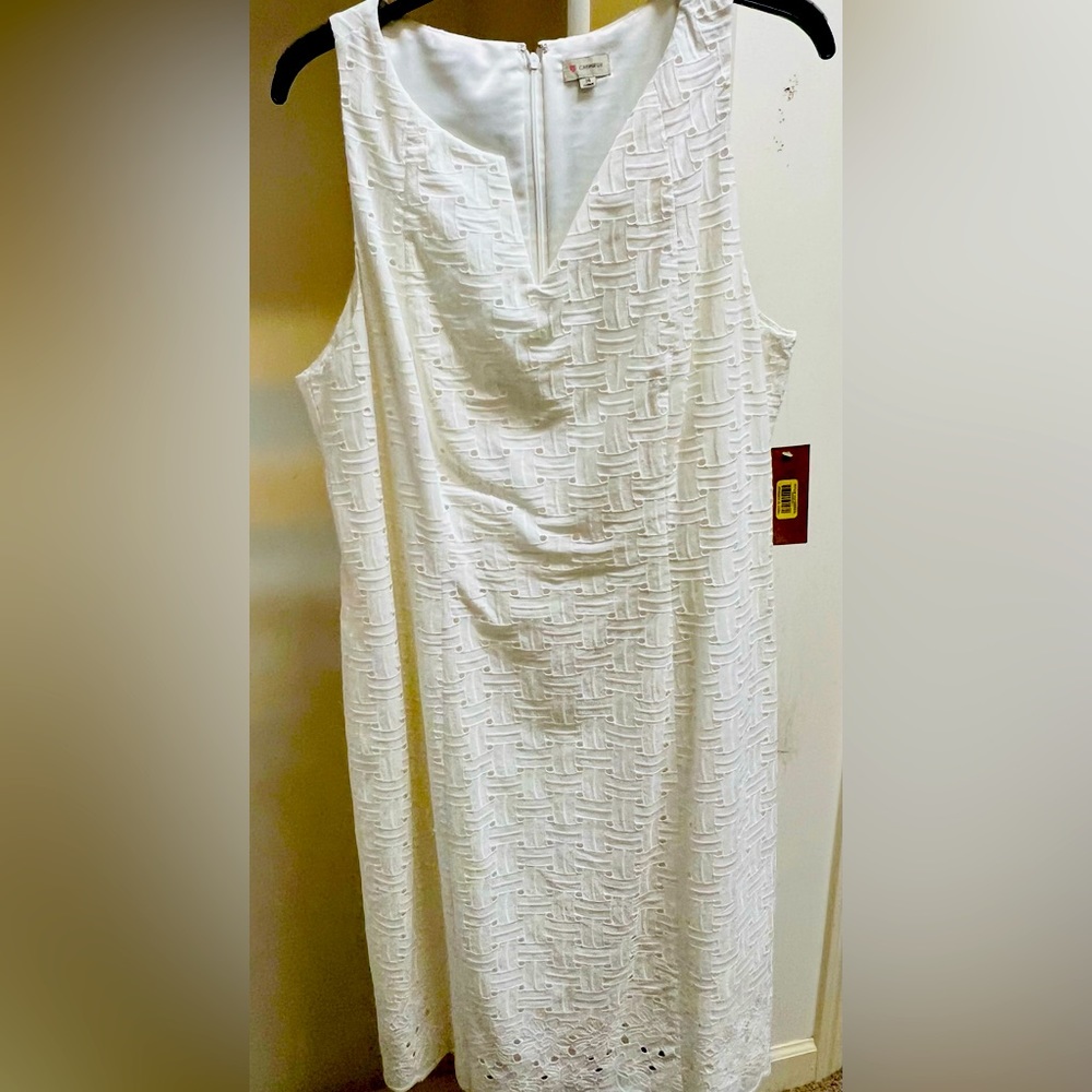 NWT: ladies linen sleeveless eyelet lattice print dress.